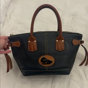 Dooney and Bourke Classic Black and Brown leather vintage Handbag